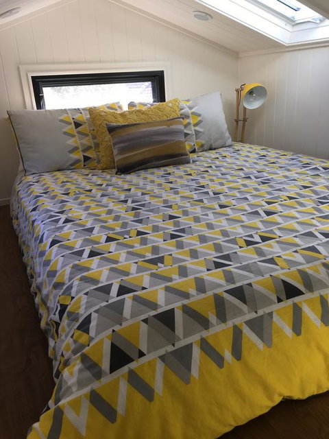 Tiny House - Accommodation in Surfers Paradise 1