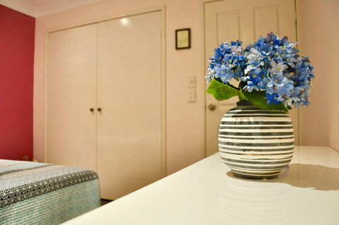 TL Warmest Homestay - Accommodation in Surfers Paradise 3