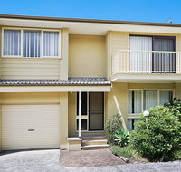 Toowoon Bay Townhouse Unit 6 - Accommodation in Surfers Paradise