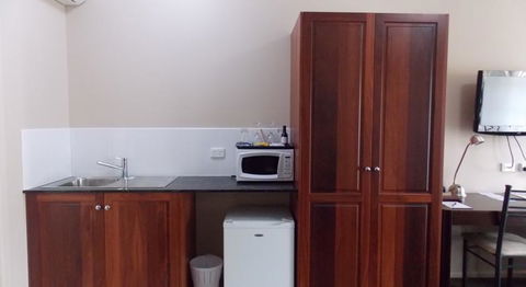 Top Of The Town Motel - Accommodation in Surfers Paradise 0