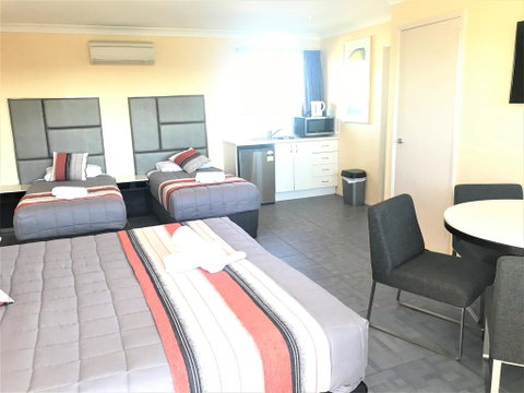 Toukley Motor Inn - Accommodation in Surfers Paradise 2