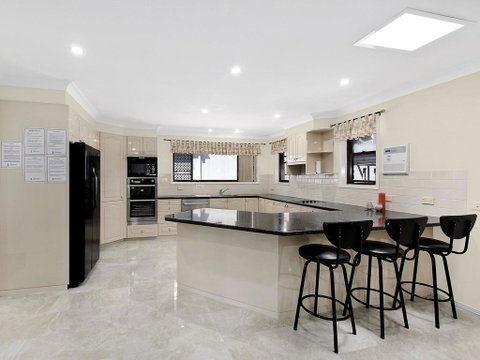 Toukley Waterfront House - Accommodation in Surfers Paradise 3