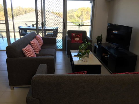Townhouse - Accommodation in Surfers Paradise 1