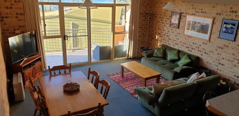 Twin Seasons 2 - Accommodation in Surfers Paradise 1