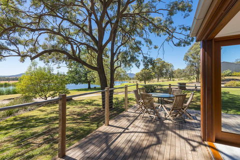 Two Doors - Accommodation in Surfers Paradise 0
