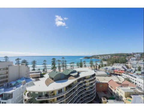 Ultrachic Executive Beach Apartment - Accommodation in Surfers Paradise 2
