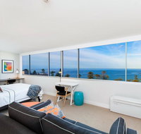 Ultrachic executive beach apartment - Accommodation in Surfers Paradise