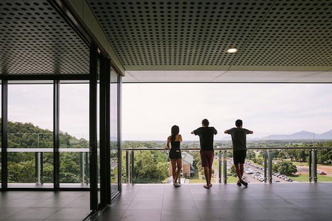 UniLodge John Grey Hall - Accommodation in Surfers Paradise 1