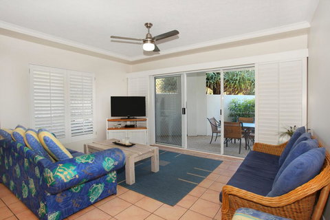 Unit 1 Marcoola Sunrise - Marcoola Beach - Accommodation in Surfers Paradise 2