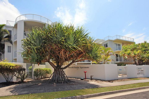 Unit 1 Marcoola Sunrise - Marcoola Beach - Accommodation in Surfers Paradise 0