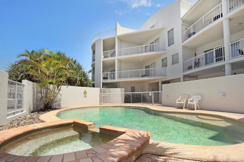 Unit 1 Marcoola Sunrise - Marcoola Beach - Accommodation in Surfers Paradise 1