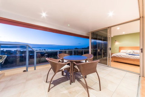 VIEWS ON ELSHEBY - Accommodation in Surfers Paradise 2