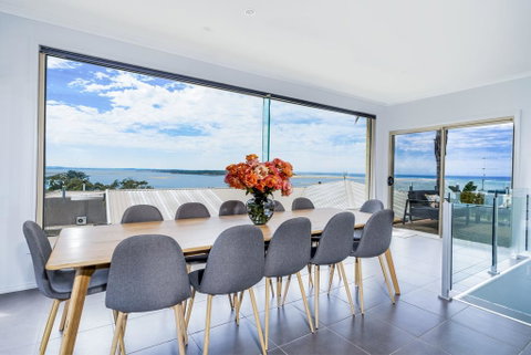 VIEWS FOREVER - INVERLOCH - Accommodation in Surfers Paradise 1
