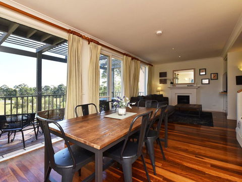 Villa Executive 2br Ferre Resort Condo Located Within Cypress Lakes Resort (nothing Is More Central) - Accommodation in Surfers Paradise 0