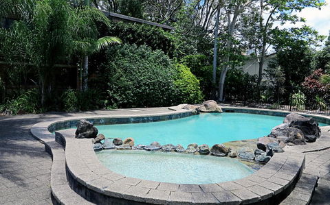 Villa Noosa Hotel - Accommodation in Surfers Paradise 2