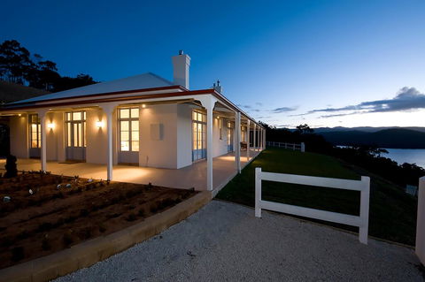 Villa Talia Tasmania - Accommodation in Surfers Paradise 2