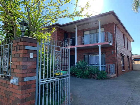 Vintage House In Bentleigh East - Accommodation in Surfers Paradise 2