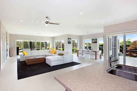 Vista One - Accommodation in Surfers Paradise 1