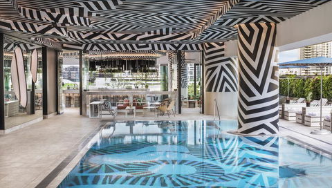 W Brisbane - Accommodation in Surfers Paradise 1