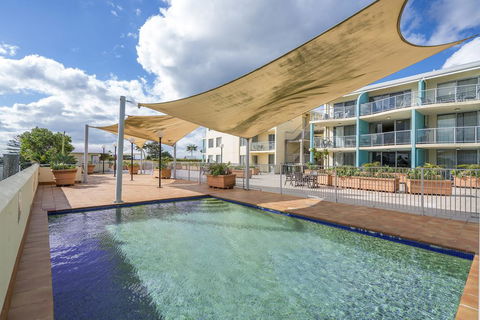 Waldorf, Unit 409 - The Entrance, NSW - Accommodation in Surfers Paradise 1