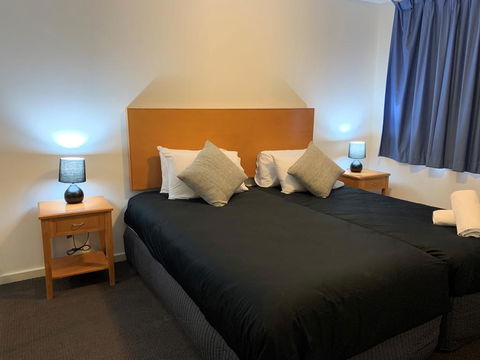 Waldorf, Unit 409 - The Entrance, NSW - Accommodation in Surfers Paradise 3