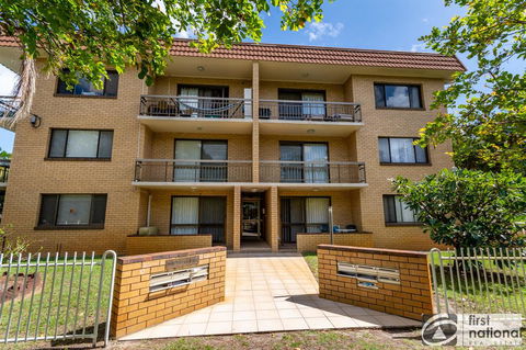Walk To Surf Beach, Club And Shops - Sands Court Boyd St, Woorim - Accommodation in Surfers Paradise 0