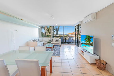 Walk To The Beach, Sunshine Beach - Accommodation in Surfers Paradise 2