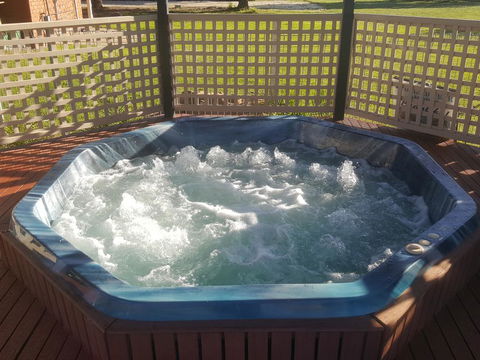 Walkabout Motel - Accommodation in Surfers Paradise 1