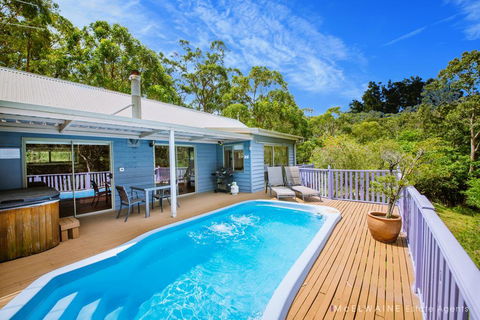 Wanjii II Pool & Spa Getaway - Accommodation in Surfers Paradise 0