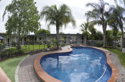 Warrina Motor Inn - Accommodation in Surfers Paradise 0