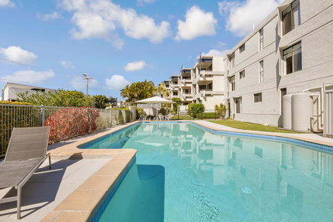 Warroo15 - Accommodation in Surfers Paradise 1