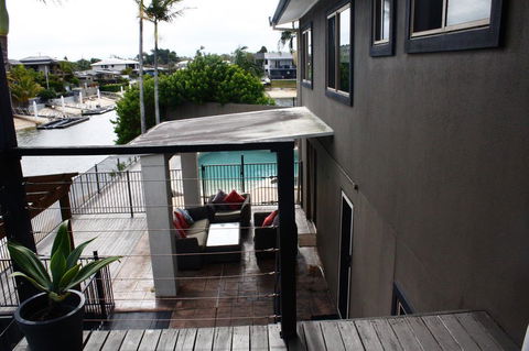 Water Front Room - Accommodation in Surfers Paradise 1