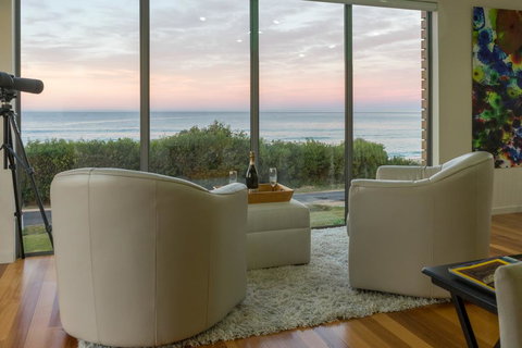 Watercolours - Accommodation in Surfers Paradise 0