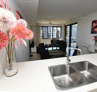 WATERFRONT DARWIN TROPICAL DELIGHT - Accommodation in Surfers Paradise