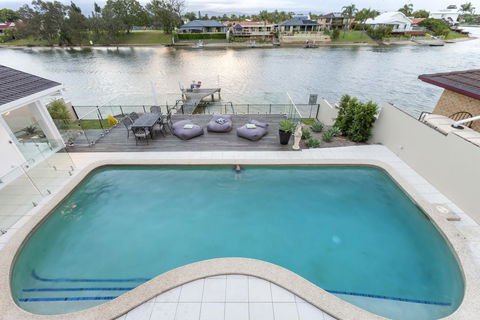 Waterfront Entertainer - Accommodation in Surfers Paradise 0