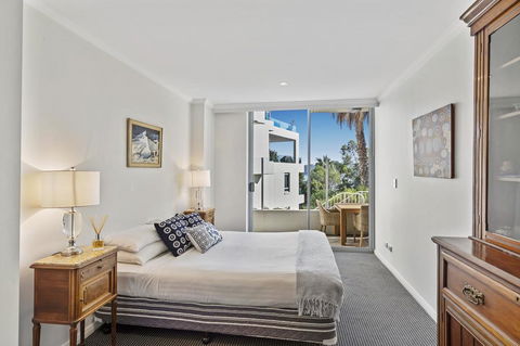 Waterfront Resort Living With Space For The Family - Accommodation in Surfers Paradise 1