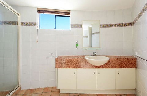 Waterfront Resort, Perfect For A Couples Getaway! - Accommodation in Surfers Paradise 1