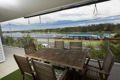 Waterline 202 - Accommodation in Surfers Paradise 1