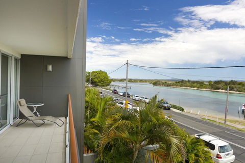Waterline 202 - Accommodation in Surfers Paradise 3