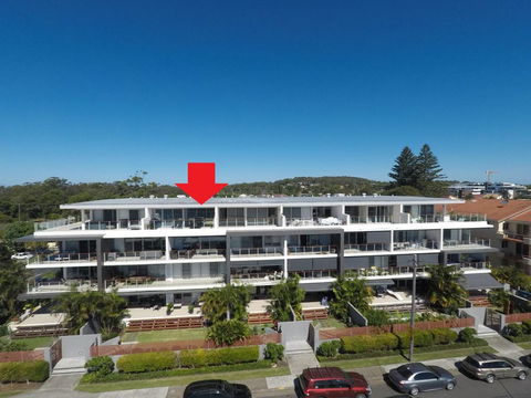 Waterline Penthouse 304 - Accommodation in Surfers Paradise 0