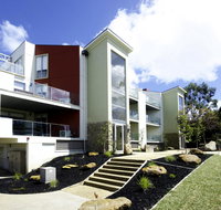 Phillip Island Towers - Accommodation in Surfers Paradise