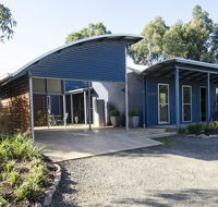 Corrugated Cottage - Accommodation in Surfers Paradise