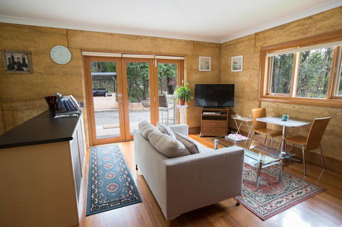 Bundjil Studio - Accommodation in Surfers Paradise 6