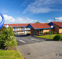 Blue Whale Motor Inn  Apartments - Accommodation in Surfers Paradise