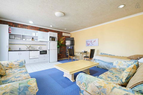Cottages For Two - Accommodation in Surfers Paradise 15