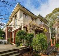 Boutique Stays - Maple On Kent Glen Iris Townhouse - Accommodation in Surfers Paradise