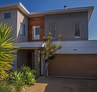 Saltwater Breeze Retreat - Accommodation in Surfers Paradise