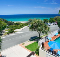 La Mer Sunshine Beachfront - Accommodation in Surfers Paradise