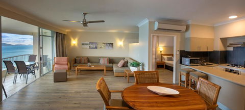Whitsunday Apartments - Accommodation in Surfers Paradise 5
