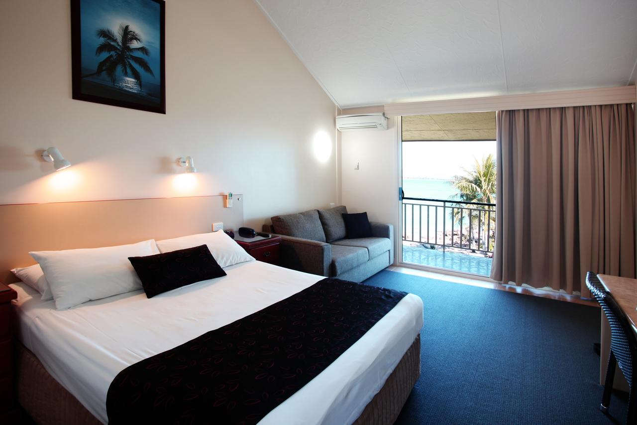 Bowen QLD Accommodation in Surfers Paradise